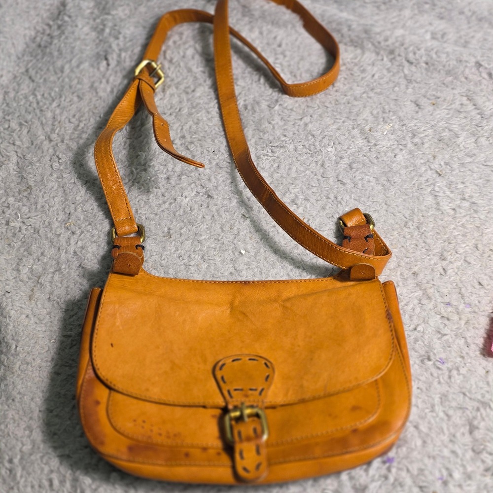 Noonday Collection Crossbody Bag Leather‎ Flap Buckle Distressed Plaid Interior